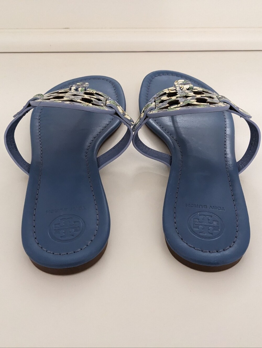 EUC! Tory Burch Miller Sandal Blue Terrace Ditsy Patent Leather Floral Size 9.5 - Picture 6 of 16